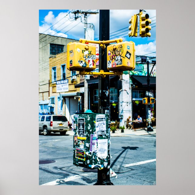 GELBE UND SCHWARZE POST MIT FLYERN AUSGEFÜLLT POSTER (Vorne)