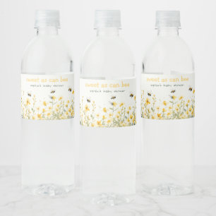 Gelbe Wildblume süß als bienenneutrale Babydusche Wasserflaschenetikett