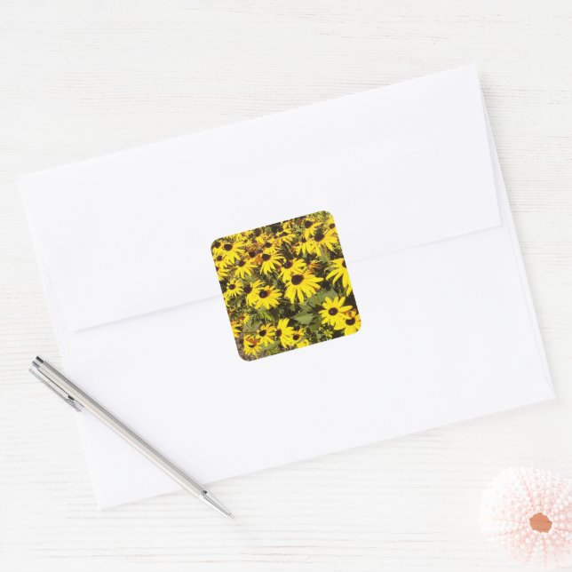 Gelbe Wildblumen Quadratischer Aufkleber (Umschlag)