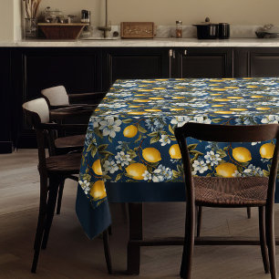 Gelbe Zitronen aus dem Mittelmeerraum, blau Tischdecke