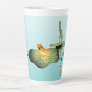 Gelber Frosch auf Lotus Leaf Milchtasse