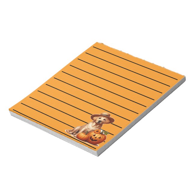 Gelber Labrador Welpenhalter mit Pumpkins Notizblock (Rotiert)