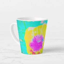 Gelber Mohn mit Hot-Pink-Mitte auf Türkis Milchtasse