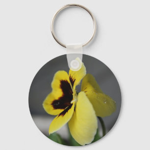 Gelber Pansy Schlüsselanhänger