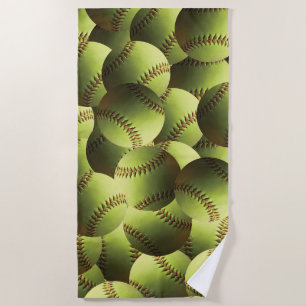 Gelber Softball bedeckte Multiball Strandtuch