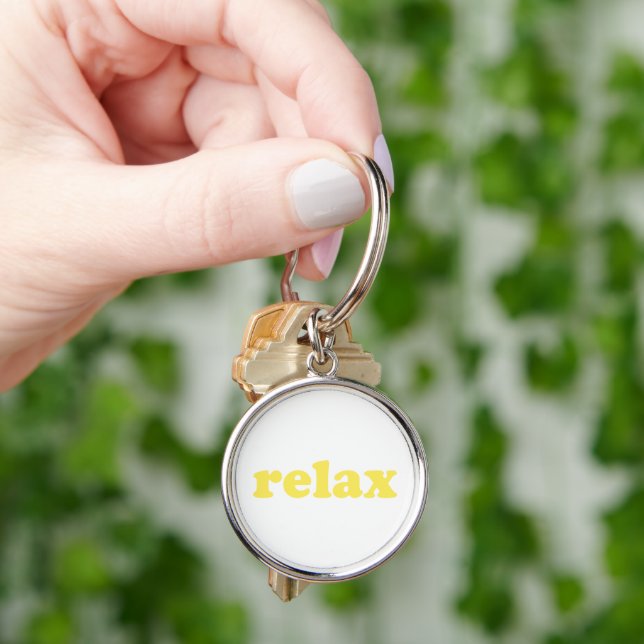 Gelber Text entspannen lustig cool krass Schlüsselanhänger (Hand)