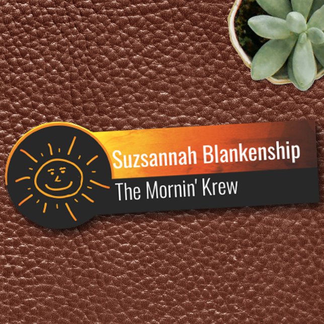 Gelber Untergrund mit von Hand Gezeichnet Sonne Namensschild (Von Creator hochgeladen)