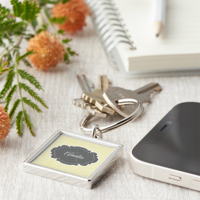 Gelber Zickzack Personalisierter Schlüsselanhänger (Seite)