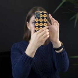 Gelbes Dahlia-Blumenmuster auf schwarz iPhone 16 Hülle