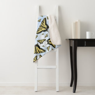 Gelbes Frack Schmetterlinge Blauer Himmel Kleiner Sherpadecke