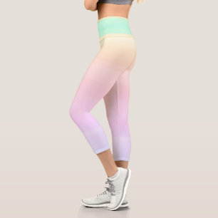 Gelbes, grünes Lila Pastell-Gradient-Lines-Muster Capri Leggings
