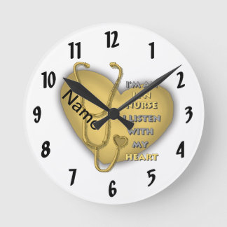 Gelbes Herz LPN Nurse Runde Wanduhr
