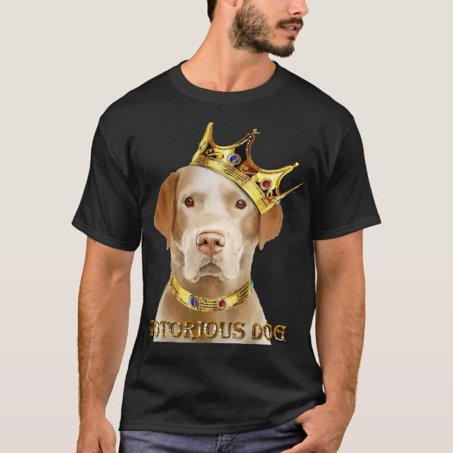 Gelbes Labrador Retriever Notorious Dog T-Shirt (Vorderseite)