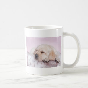 Gelbes Labrador Retriever Welpe Tasse