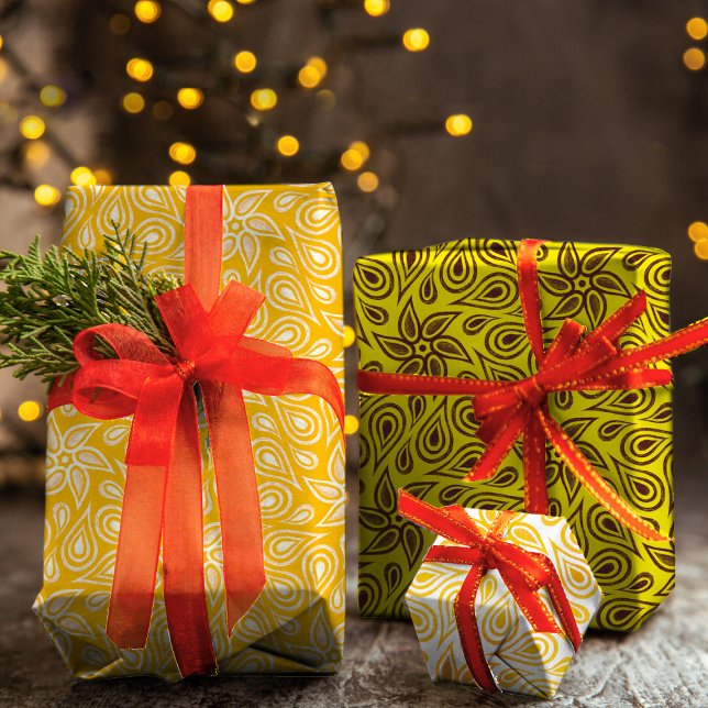 Gelbes Orangen Floral Paisley Design Moderne Einzi Geschenkpapier Set (Von Creator hochgeladen)