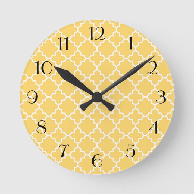 Gelbes Quatrefolienmuster Runde Wanduhr (Vorderseite)