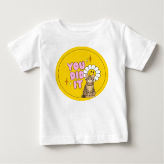 gelbes süßes Retro- und Katzen-Design T-Shirt