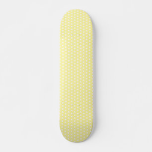 Gelbes Tupfenmuster. Spotty. Skateboard