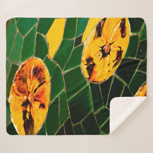 Gelbes und grünes spanisches Mosaik Sherpadecke (Vorderseite (Horizontal))