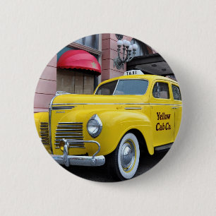 Gelbes Vintages Fahrerhaus New York Button