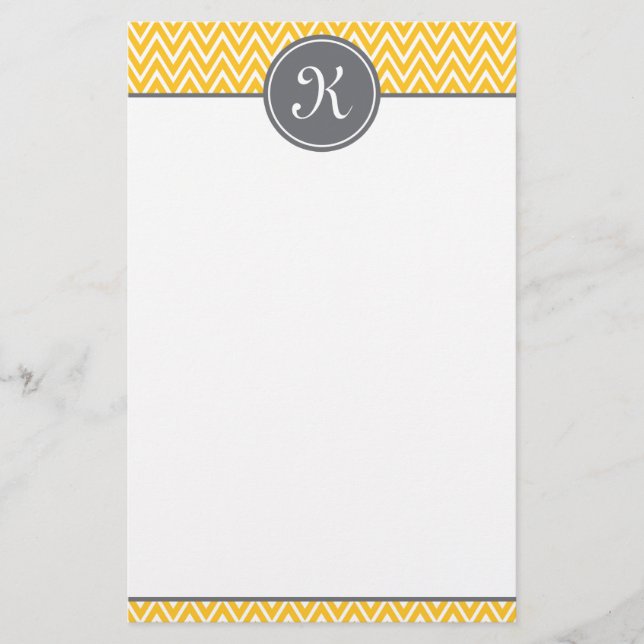 Gelbes Zickzack Muster Grau Monogramm Briefpapier (Vorderseite)