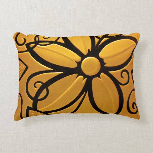 Gelbgelbes Blumendesign Dekokissen (Vorderseite)