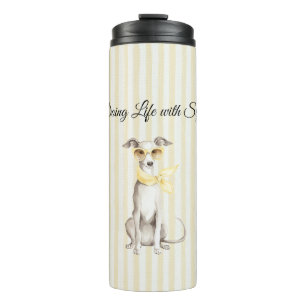 Gelbliches Tuch Weißer Hund  Thermosbecher