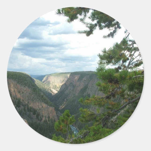 Gelbsteinfotografie, zeigt Wasserfälle, Bäume. Runder Aufkleber (Vorderseite)