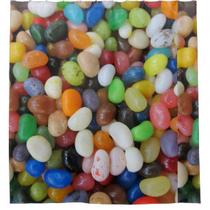 Geleebonbons auf Duschvorhang