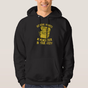 Gelegentliche Piraten sind nicht an Ihrem Hintern  Hoodie