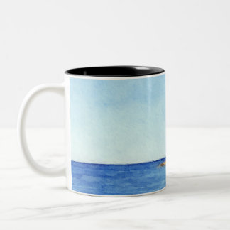 Geleitet vom Licht – die Seele von Vormsi Zweifarbige Tasse
