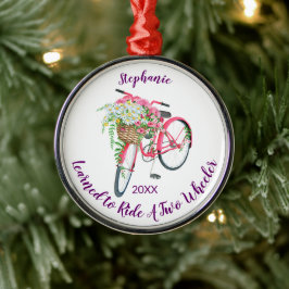 Gelernt zum Fahrradschenke und Jahr Ornament Aus Metall