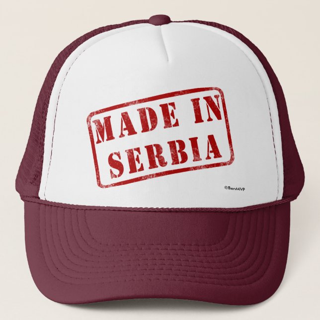 Gemacht in Serbien Truckerkappe (Vorderseite)