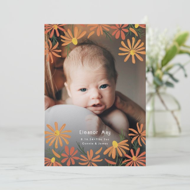 Gemalt Daisies Foto Birth Ankündigung (Stehend Vorderseite)