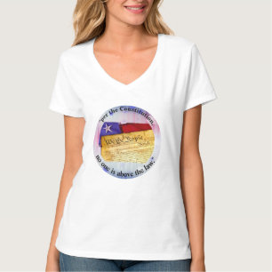 "Gemäß der Verfassung steht niemand über dem Geset T-Shirt