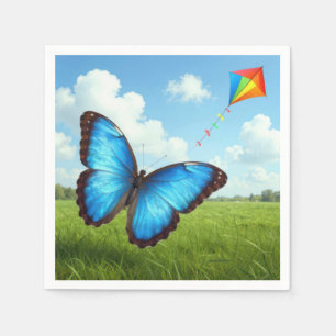 Gemeiner Morpho-Schmetterling fliegt einen Drachen Serviette