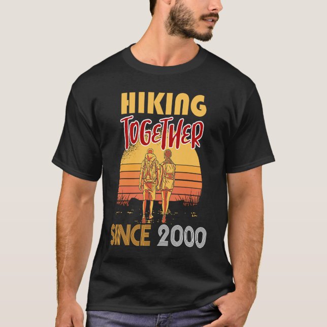 Gemeinsam wandern seit 2000 T-Shirt (Vorderseite)