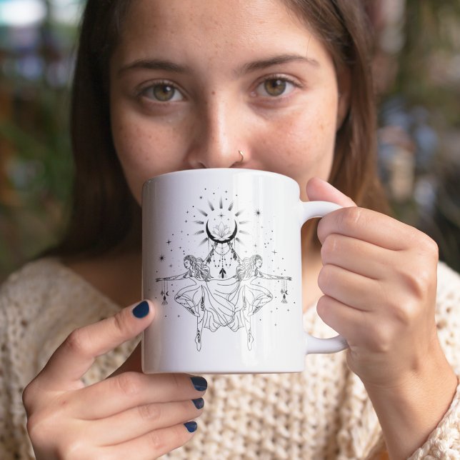 Gemini Girl 15oz Black Rim Tasse (Von Creator hochgeladen)