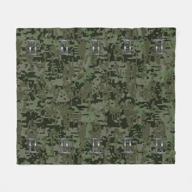 Gemini Zodiac signiert grüne digitale Camouflage Fleecedecke (Vorderseite (Horizontal))