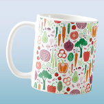 Gemüsegarten Kaffeetasse<br><div class="desc">Ein lustiges Gemüsemuster. Ideal für einen Koch,  Koch,  Ernährungsberater,  Gärtner oder Bauer. Ideal für Ihre Küche,  Ihr Restaurant,  das Café,  den Catering oder das Lebensmittelgeschäft. Originelle Kunst von Nic Squirrell.</div>