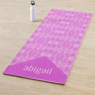Gemusterte Eleganz in rosa Monogramm Yogamatte
