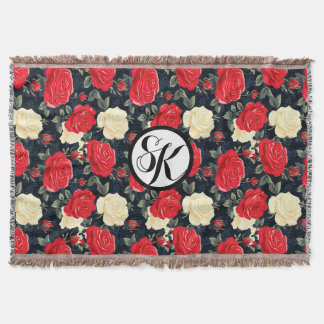 Gemustertes Monogramm aus Red & Creme Rose Decke
