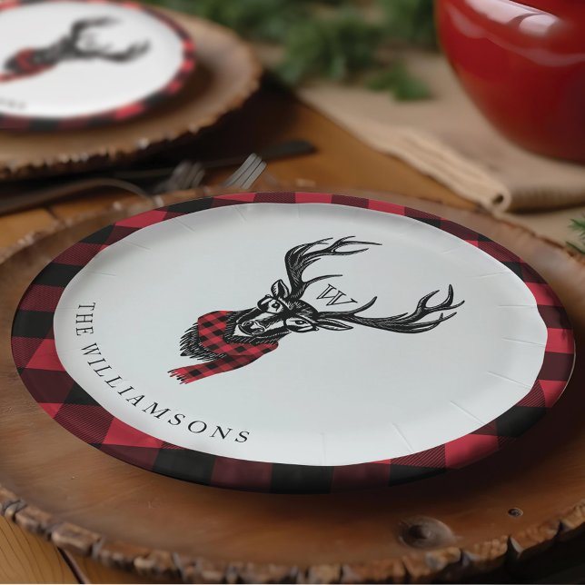 Gemütlich & gemütlich | Rotes Buffalo-Monogramm Ka Pappteller (Cozy & Warm | Red Buffalo Plaid Reindeer Monogram Paper Plates)