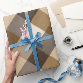 Gemütliche braune Tannencabinett Karo Weizen Karo  Geschenkpapier