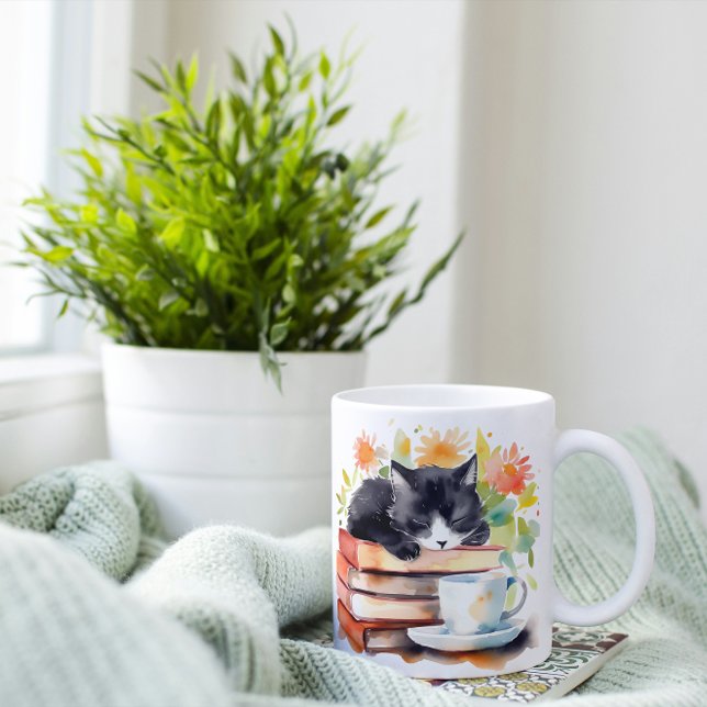 Gemütliche, entspannte Katze in Wasserfarbe Kaffeetasse (Von Creator hochgeladen)