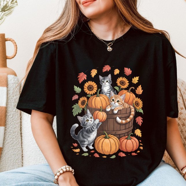 Gemütliche Herbstkätzchen und Pumpkins fallen ernt T-Shirt (Von Creator hochgeladen)