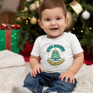 Gemütliche Nächte, festliche Lichter Weihnachtsbau Kleinkind T-shirt