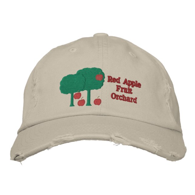 Gemütliche rote Äpfel und Obstbaumgarten Bestickte Baseballkappe (Vorderseite)