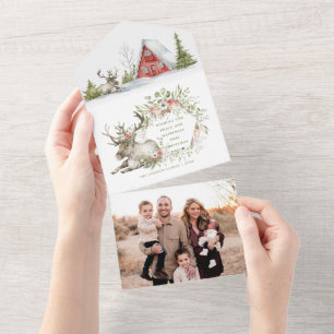 Gemütliche rote Hütte im Wald   Foto-Weihnachtskar All In One Einladung