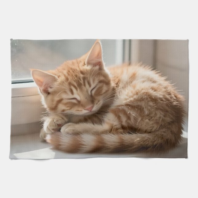Gemütliche rote Katze sonnt sich im Nickerchen Geschirrtuch (Horizontal)